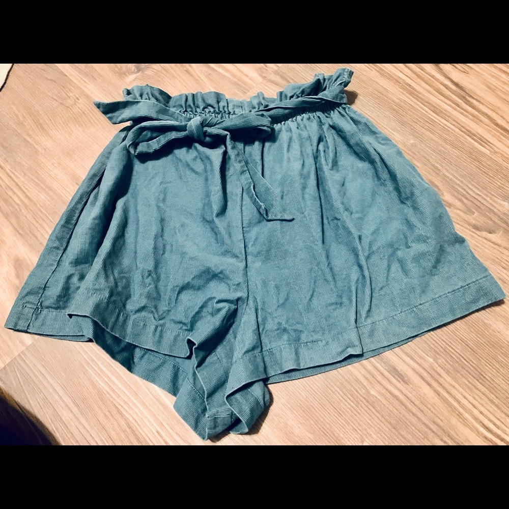 Wild Fable small paperbag ribbed shorts